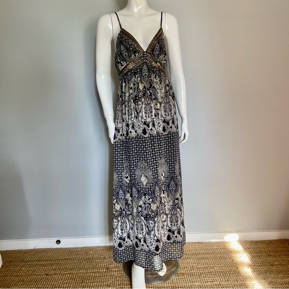Caroline Morgan spaghetti strap maxi dress with brass beading details Size M - Picture 7 of 14